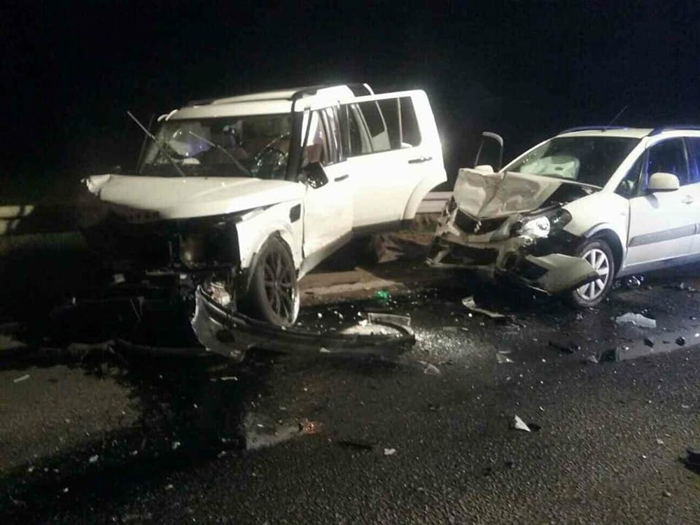 Pri Šamoríne sa zrazili tri autá, pri nehode zomreli dvaja ľudia.JPG