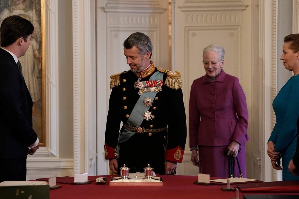 Denmark_Royal_Abdication984398