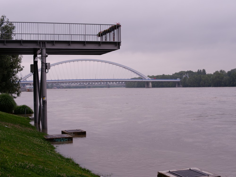hladina dunaja