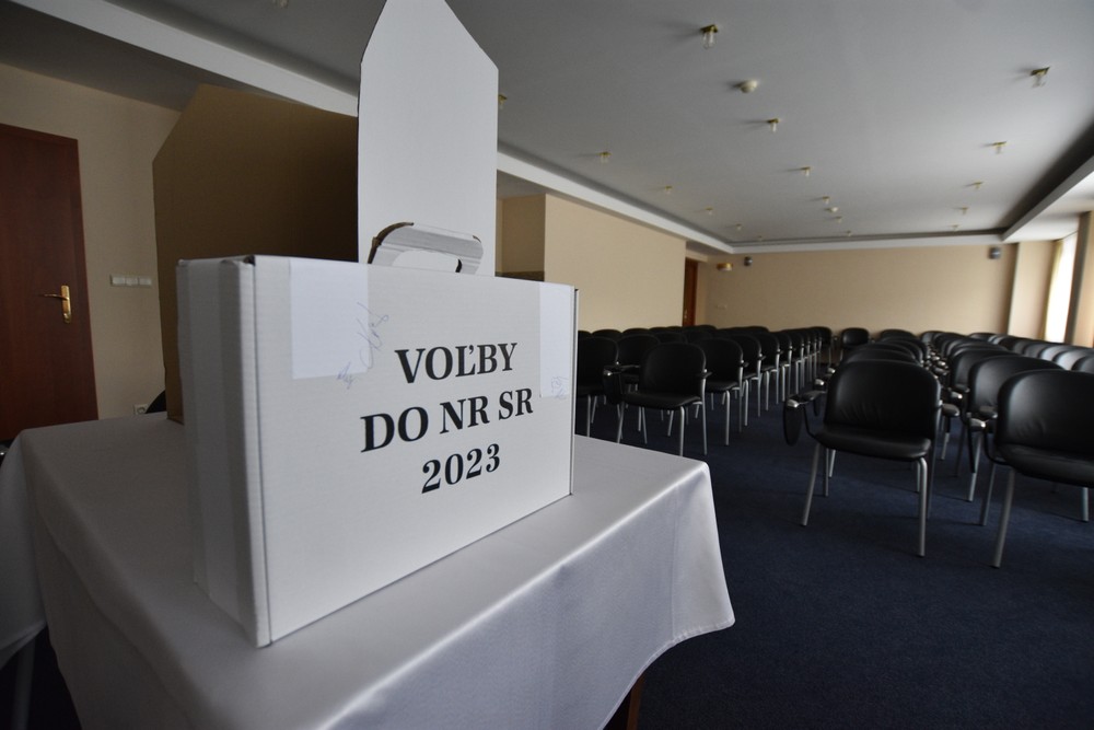 30092023_volbyNRSR23_Brusno_kupele_hasicska_zbrojnica_02988552