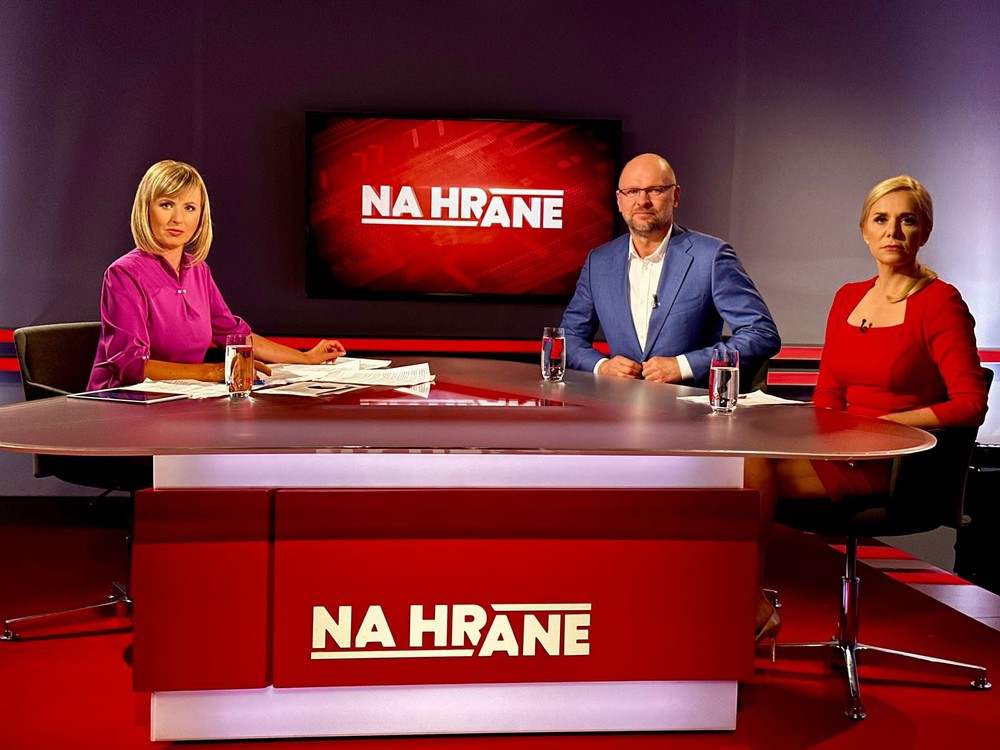 a22b5ec4-9a0d-474c-8cd9-10d4a4f38394