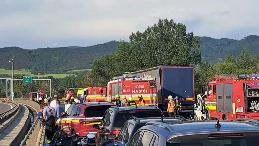 [multi] Nehoda hasiči D1 13516