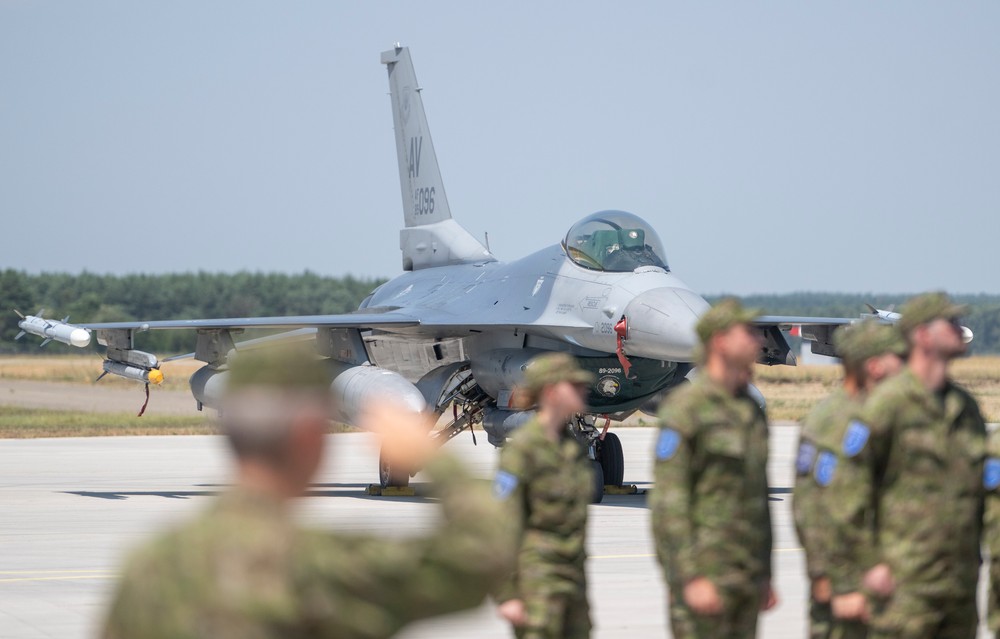 Test a následné slávnostné odovzdanie záchytného systému BAK-12