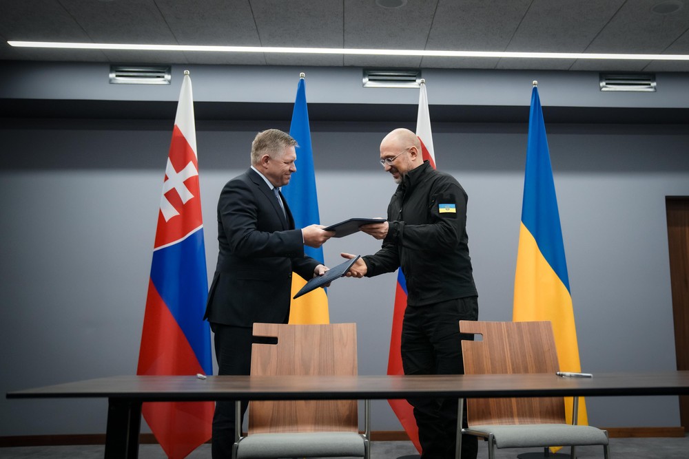 Robert Fico Denys Šmyhal stretnutie Užhorod (15)