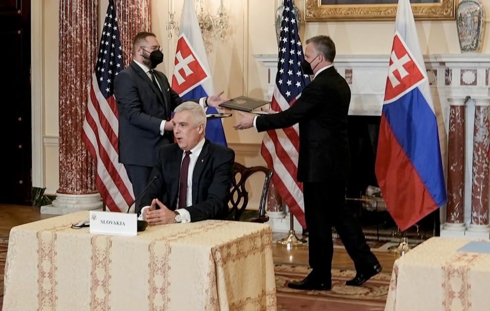 US_Slovakia_22532-e5a06892fd8b4544b27a45913f94c5d5