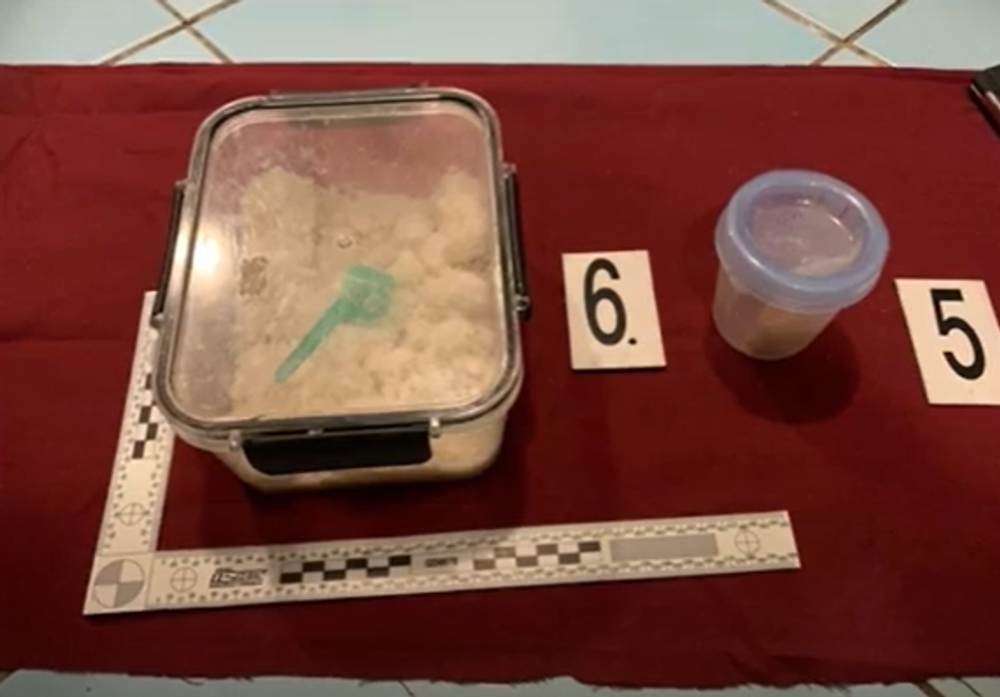 Česká polícia stíha 14 ľudí kvôli dovážaniu drog zo Slovenska (3)