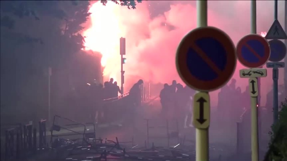 [multi] Francúzsko protesty 10259