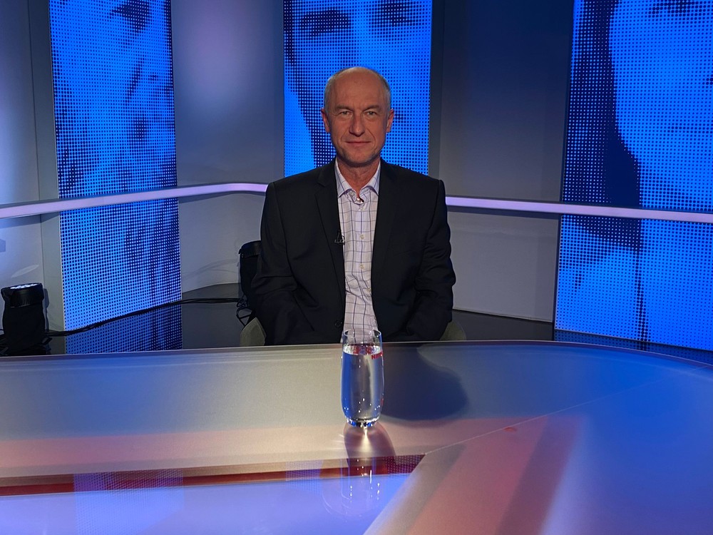 Analýzy Na hrane s ministrom hospodárstva Karlom Hirmanom