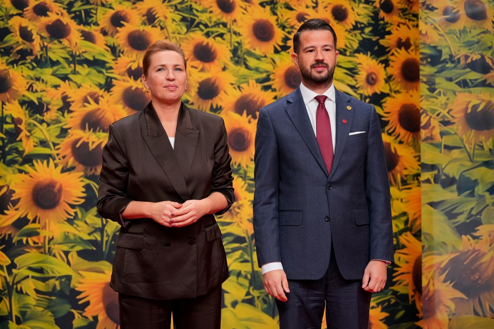 Europe_Summit724042