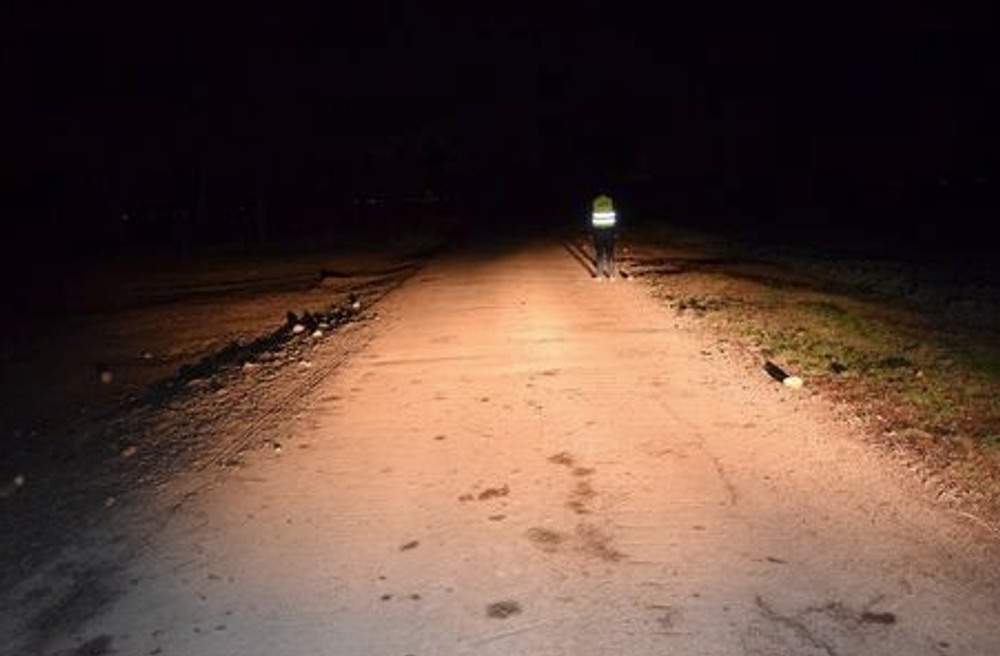 Zrazený cyklista na ceste medzi obcami Mierovo a Kvetoslavov