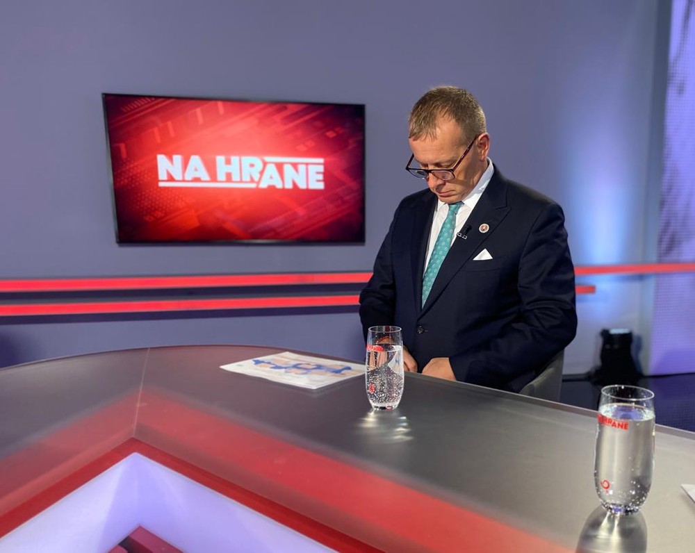 4b9b1bcc-a26c-4508-b8d6-878a48130dd8