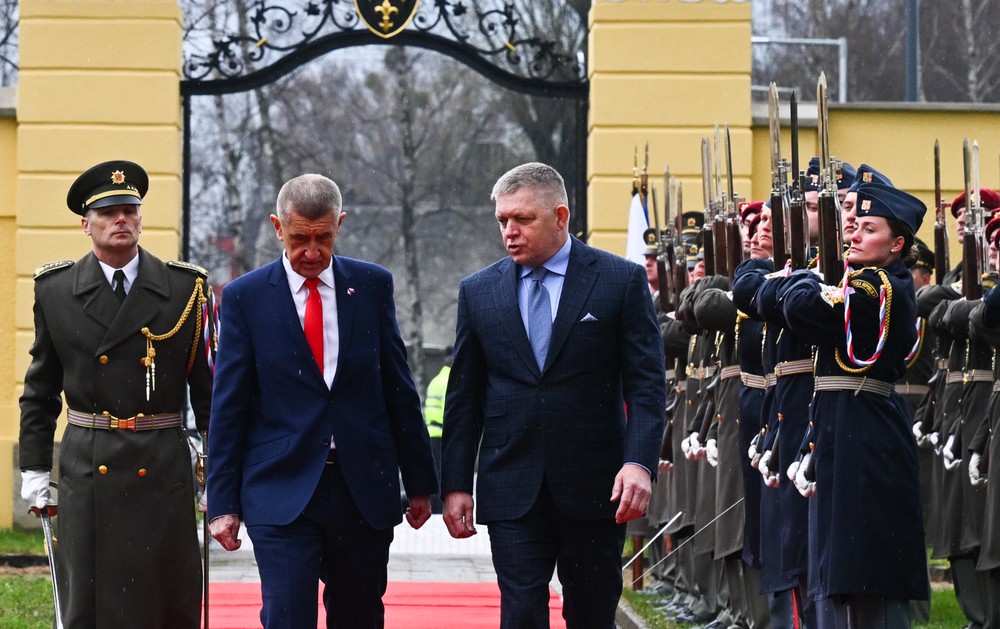 Spoločné zasadnutie vlád ČR a SR na zámku Nová Horka