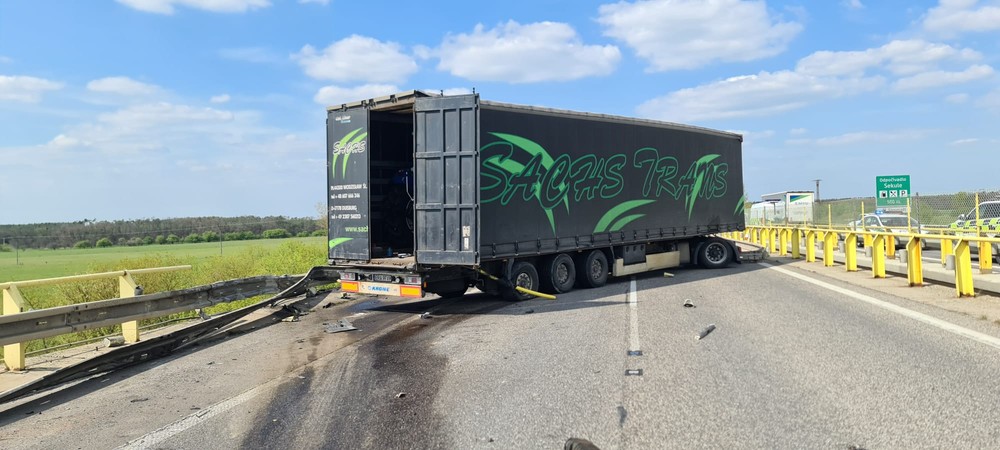 Nehoda na diaľnici D2