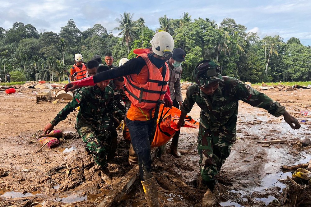 Indonesia_Extreme_Weather_Landslides877605