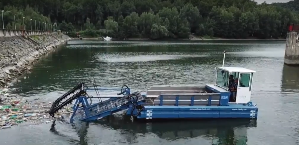 Pomôcť Vodnej nádrži Ružín má moderná technika z Nemecka 