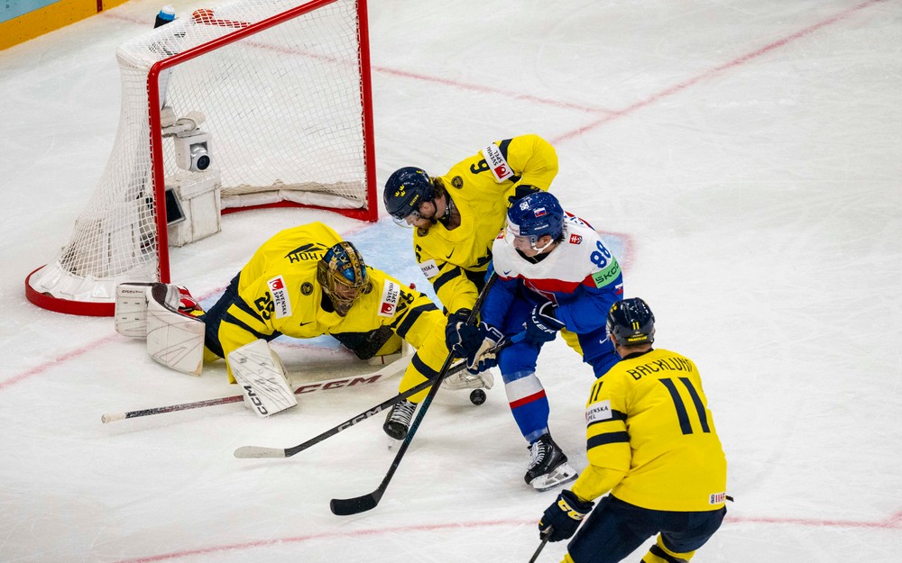 20250509HOKEJ_2025_SVK_SVEDSKO__15128671