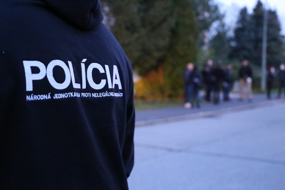 Národná jednotka boja proti nelegálnej migrácii zasahuje proti prevádzačom