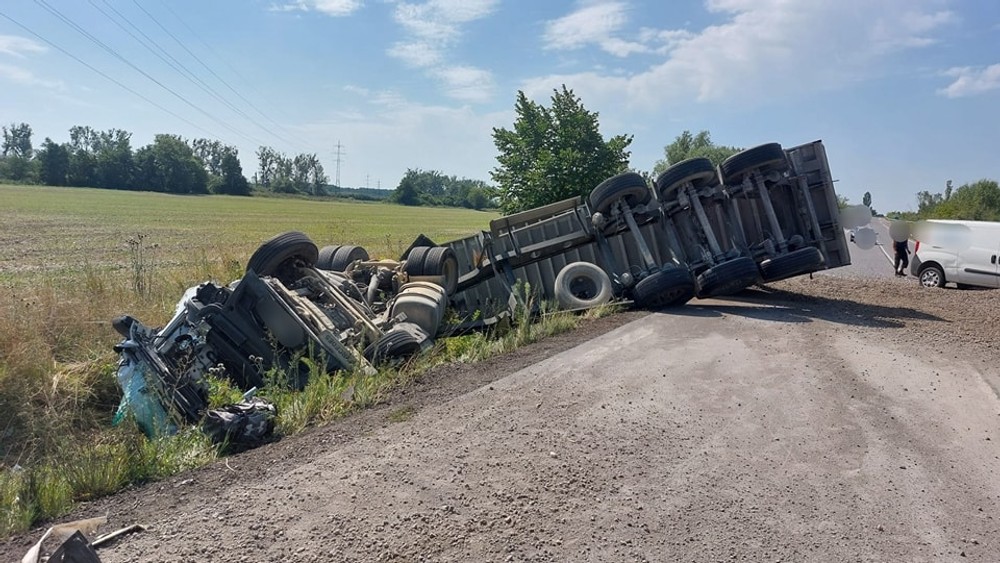 Vážna dopravná nehoda pri obci Kúty (1)