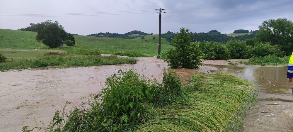 Záplavy v obci Beluj (12)