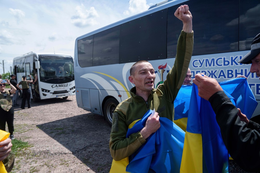 Ukrainian_POWs_Dying_in_Prison402690