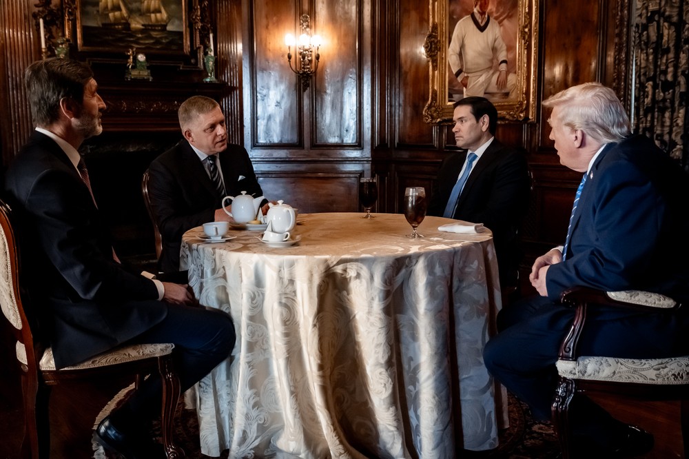 Donald Trump a Robert Fico stretnutie 6