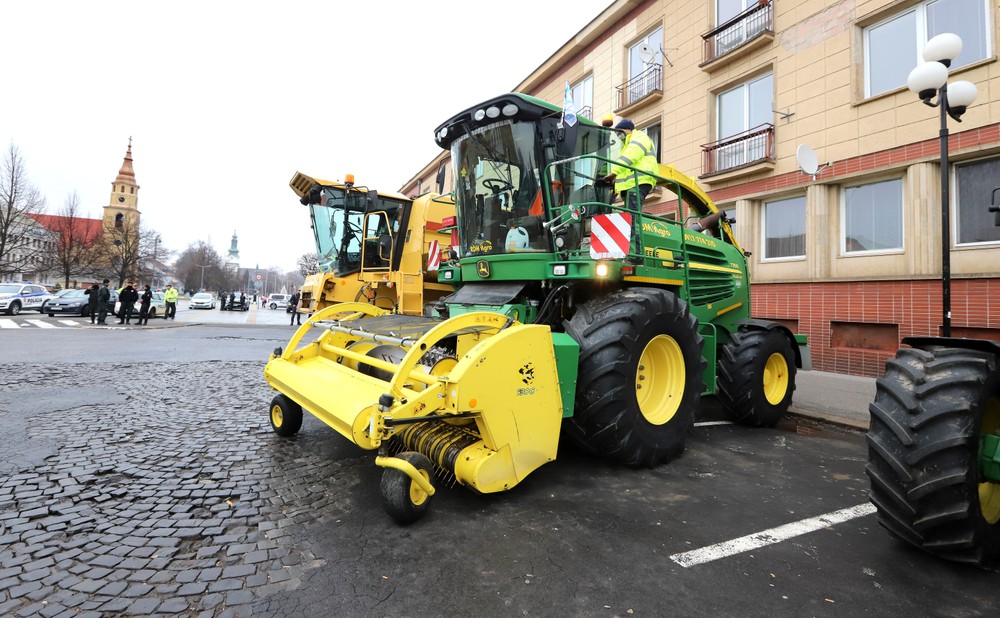 farmari protesty traktor ZVOLEN (2)