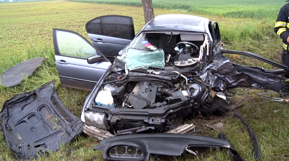 Čelná zrážka dvoch áut pri Tibave