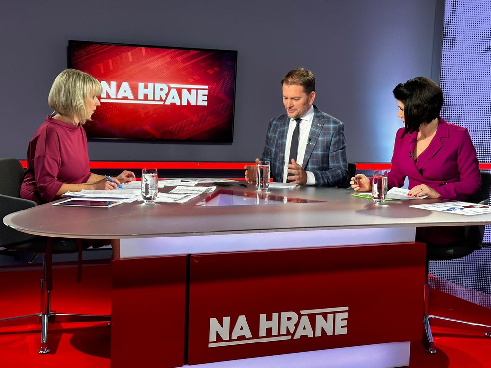 e97383f1-2a83-4236-91a3-214642bbbd48