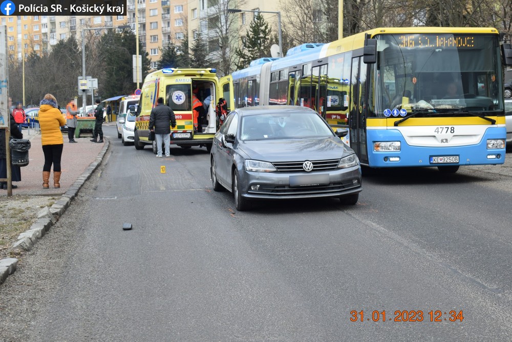 Pri nehode chlapec utrpel ťažké zranenia