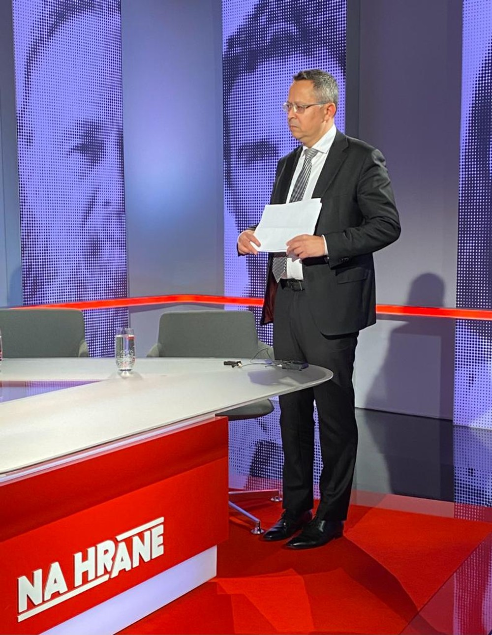 b391b34a-ddf1-47aa-815d-1e61e1cb4909