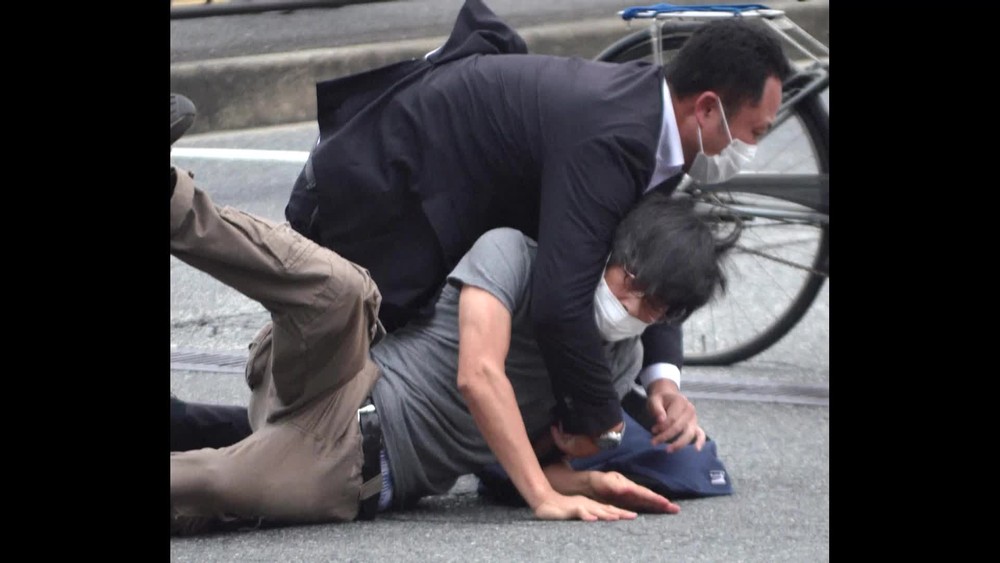 [multi] podozrivy y vrazdy abeho 2006