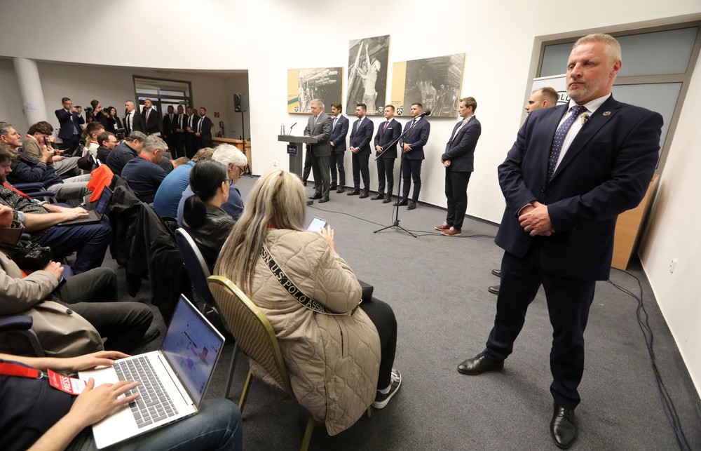 20250515_3_vlada_handlova130157