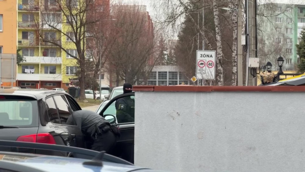 [multi] zasah policie spisska nova ves 1289