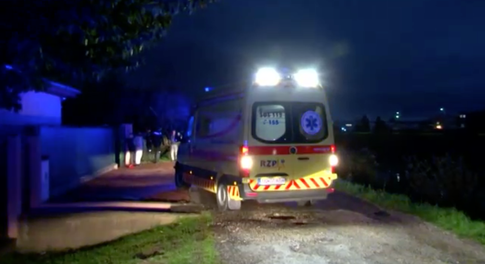 Auto po bujarej párty skončilo v rieke