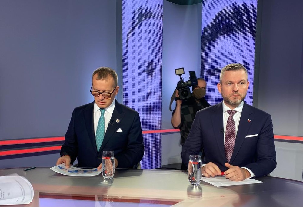 e583e129-a9c9-4cdf-aaaa-2bd949fbc4d0