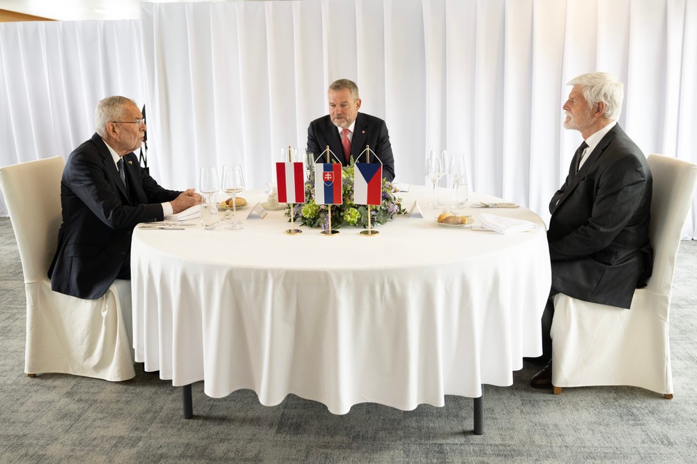 Stretnutie prezidentov krajín Slavkovského formátu v Bratislave