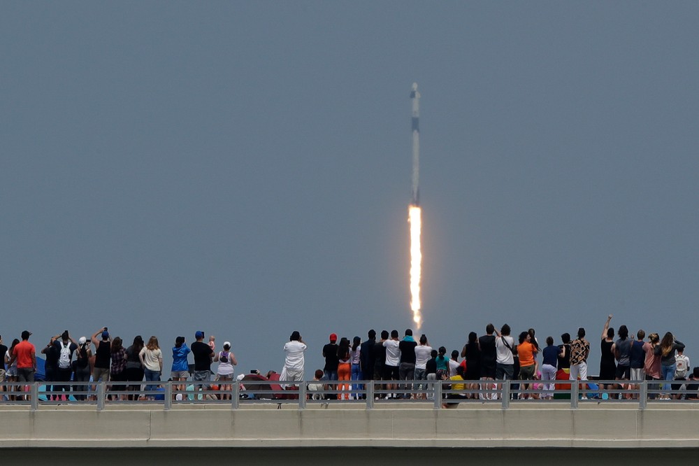 Odlet prvej komerčnej vesmírnej lode Crew Dragon
