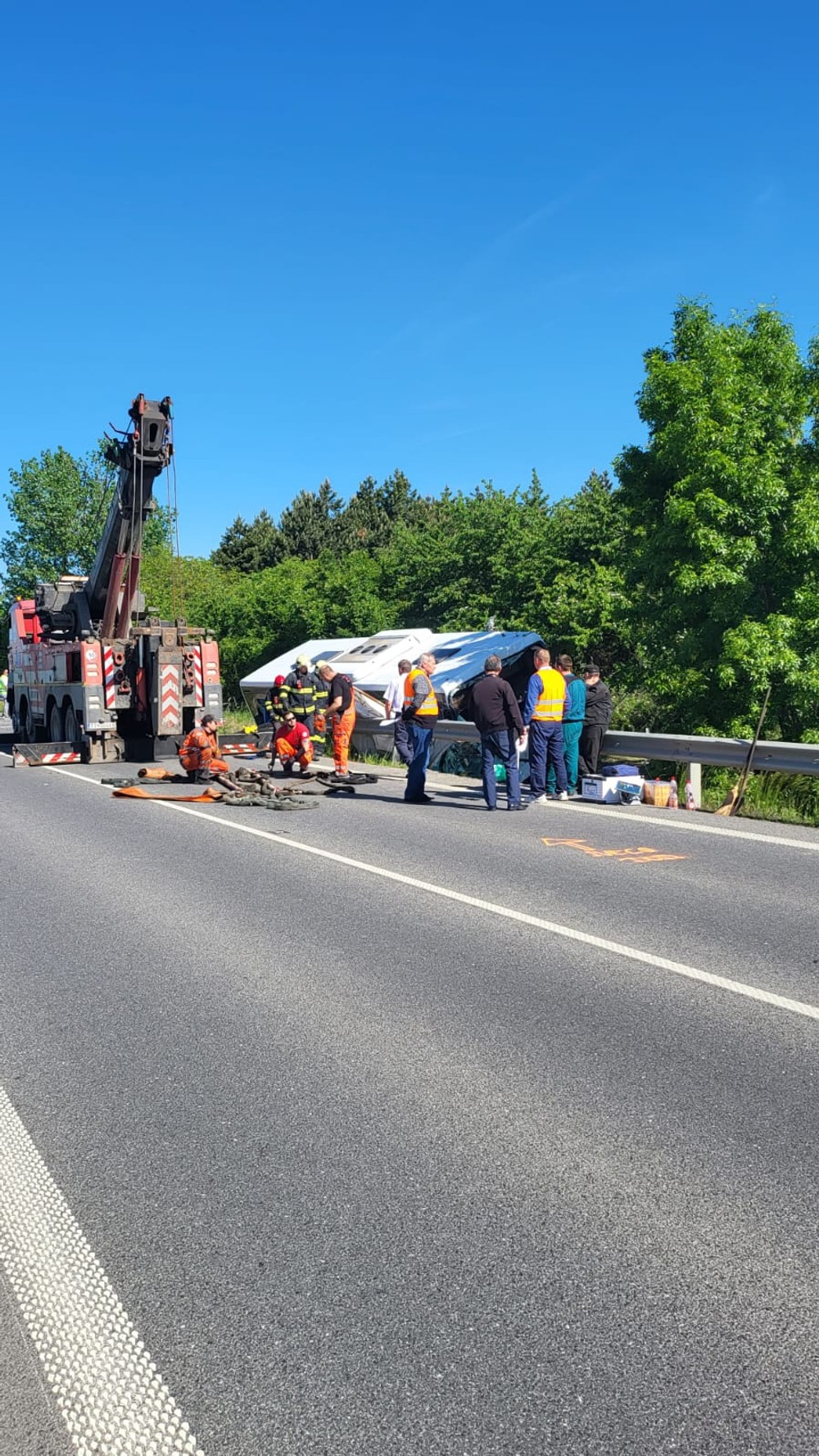 Nehoda autobusu a kamióna