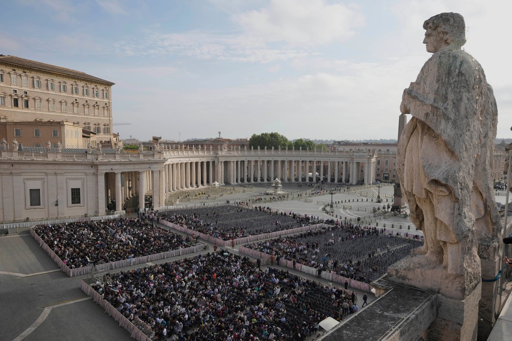 Vatican_Pope308418124605