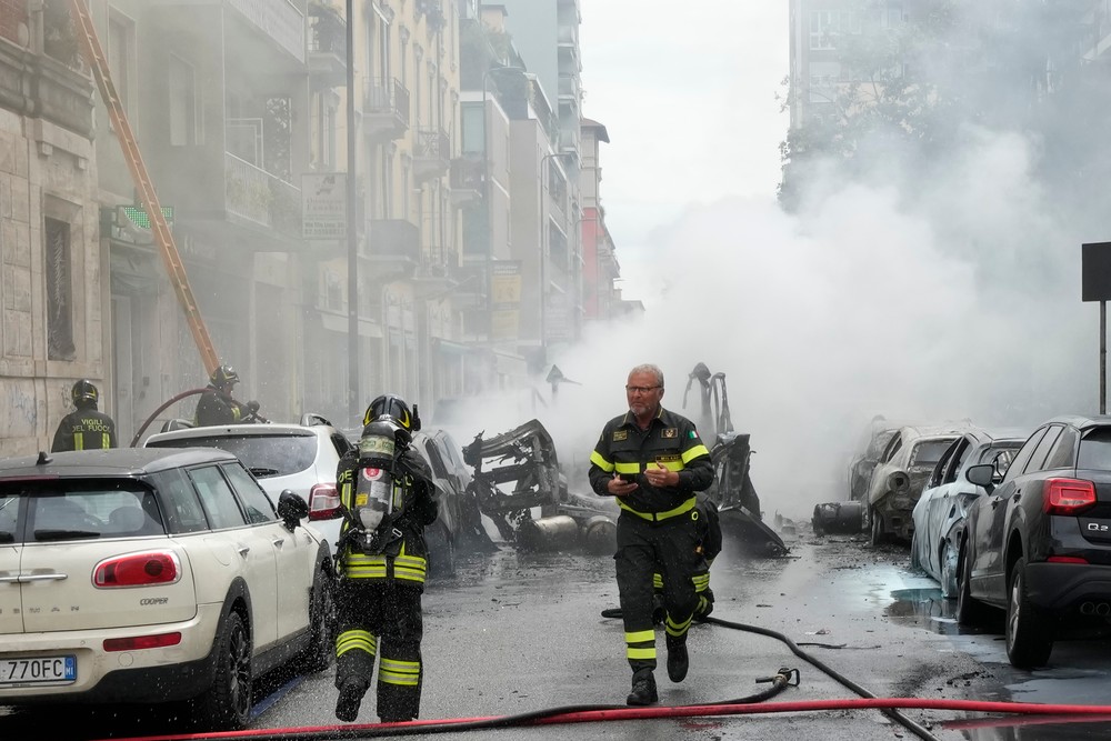 Italy_Explosion345950957564