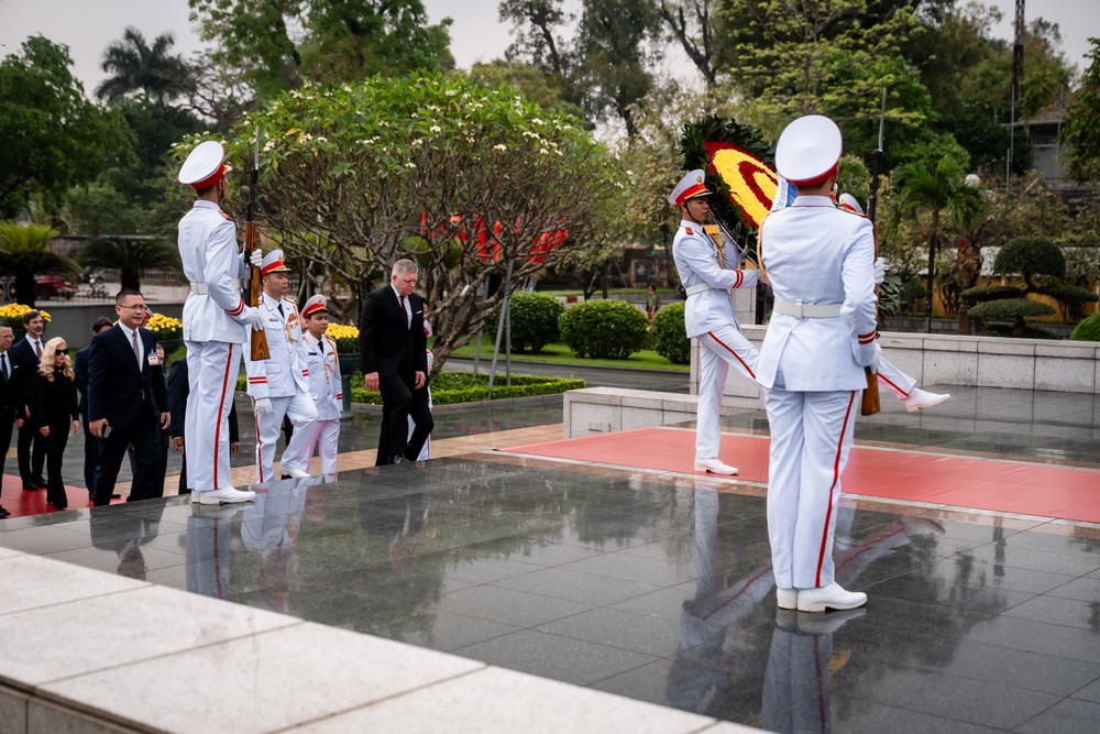 Premiér vo Vietname