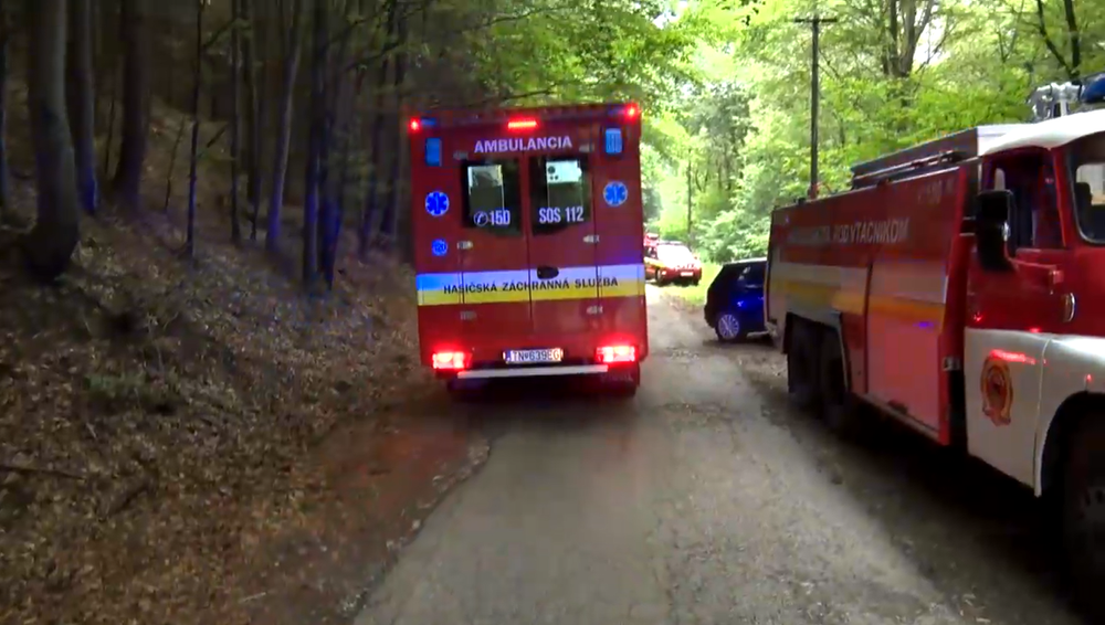 hasiči záchranári sanitka il (2)