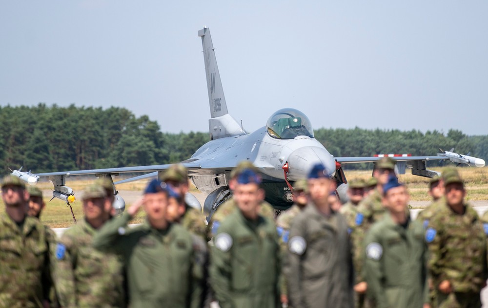 Test a následné slávnostné odovzdanie záchytného systému BAK-12