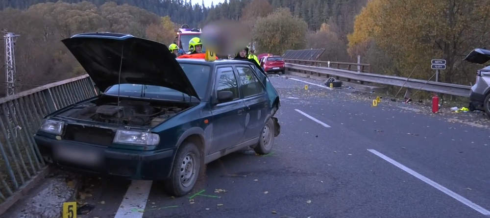 zrazka nehoda auta vozidla zranenia