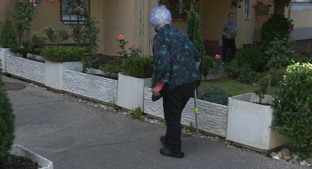 dôchodkyňa il dôchodcovia il