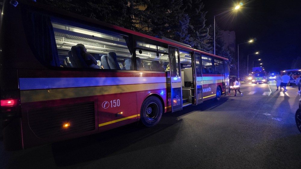 Požiar paneláku na 7. poschodí