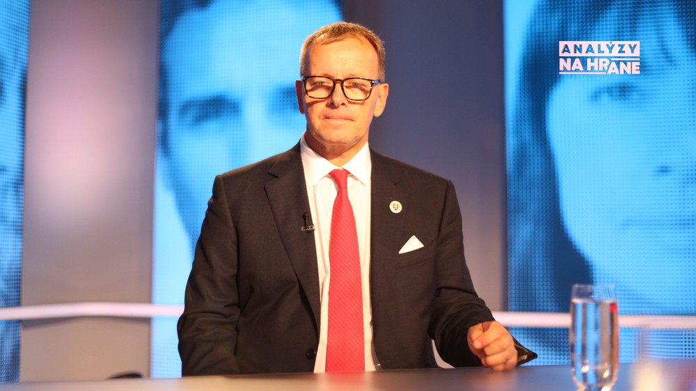 Analýzy Na hrane s Borisom Kollárom