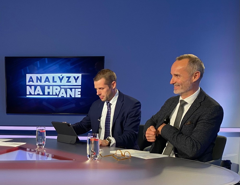 Analýzy Na hrane s Martinom Klusom a Tomášom Valáškom