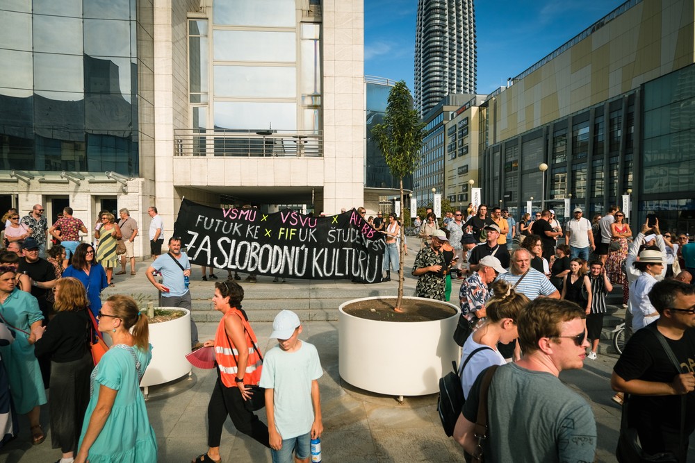 protesty pred snd (14)