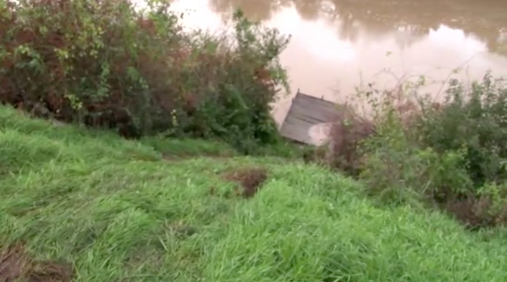 Auto po bujarej párty skončilo v rieke